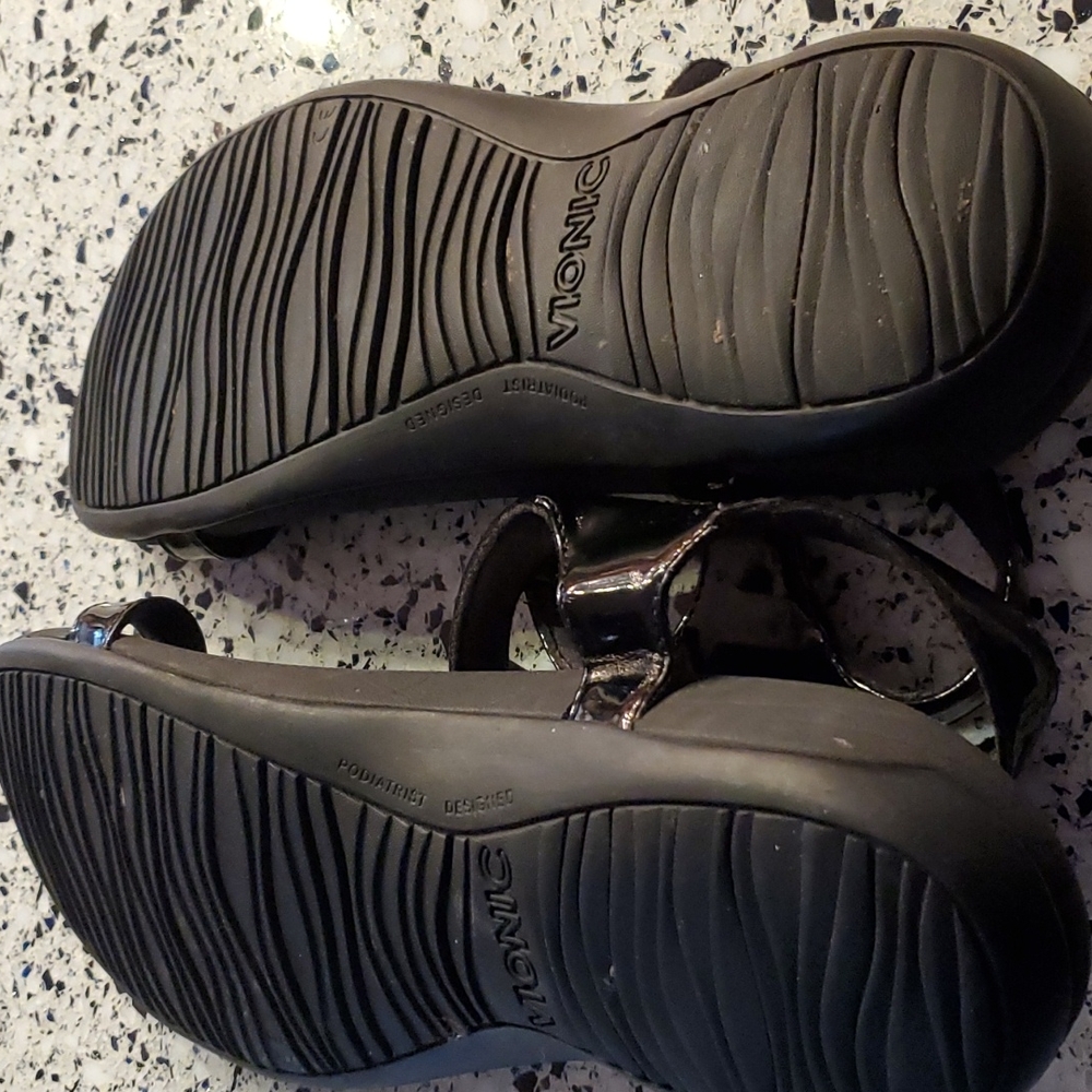 Vionic sandals - Picture 3 of 3